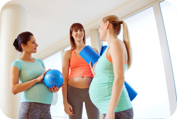 Schwangere Frauen beim Sport